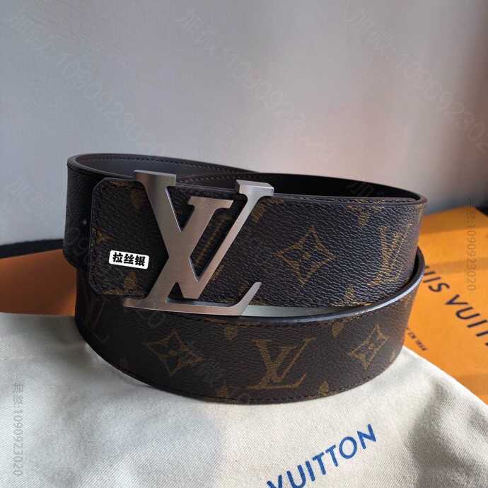 —LOUIS VUITTON经典啡棋盘格/黑棋盘格/老花40毫米腰带