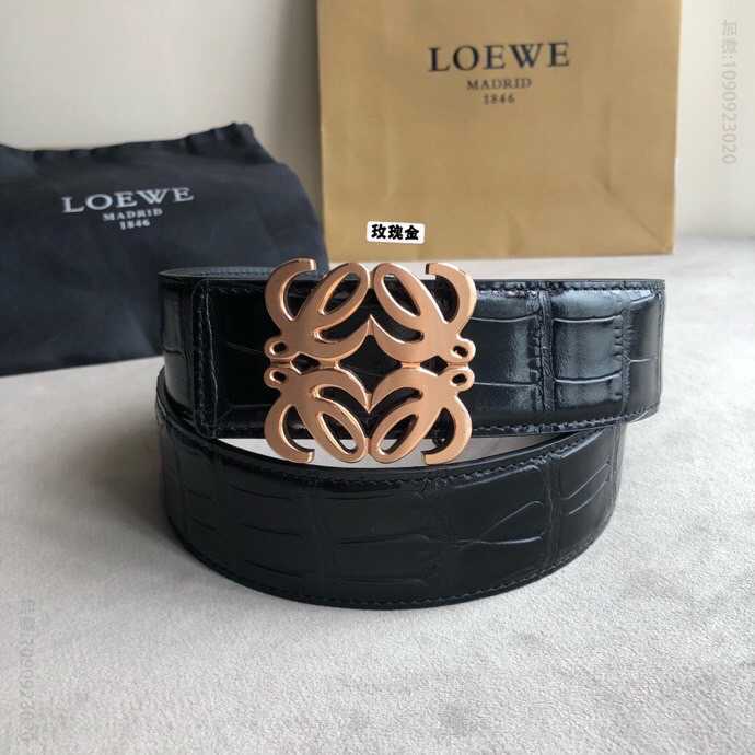罗意威(Loewe)进口牛皮压制鳄鱼纹理男款腰带