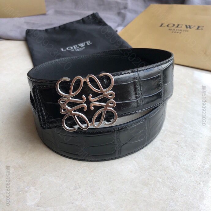 罗意威(Loewe) 进口牛皮压制鳄鱼纹理腰带