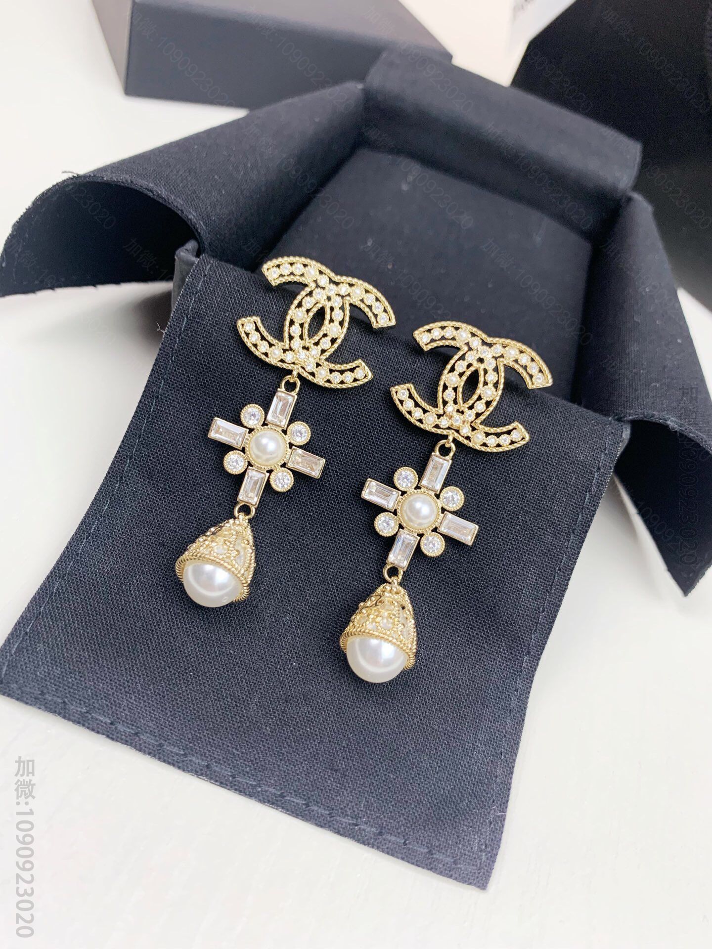 新品 CHANEL经典双C满钻 珍珠耳环 耳钉