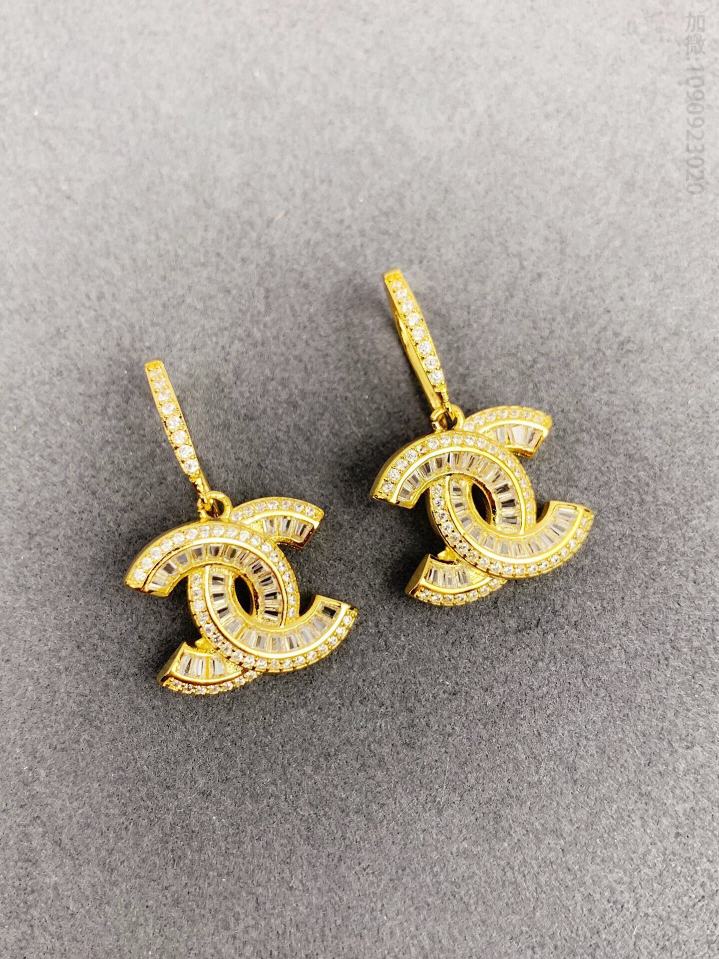新品 CHANEL经典双C满钻 耳环 耳钉