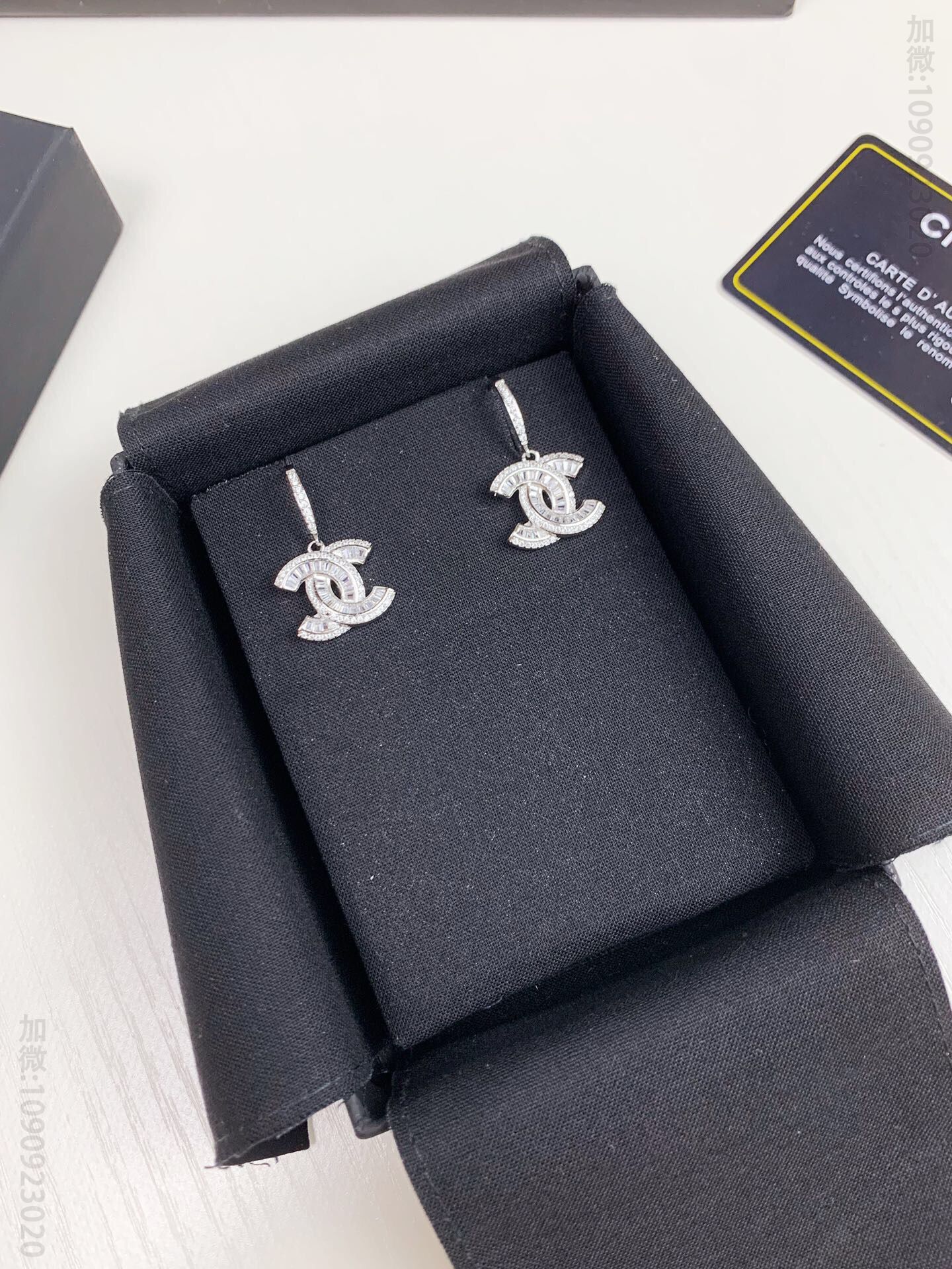 新品 CHANEL经典双C满钻 耳环 耳钉
