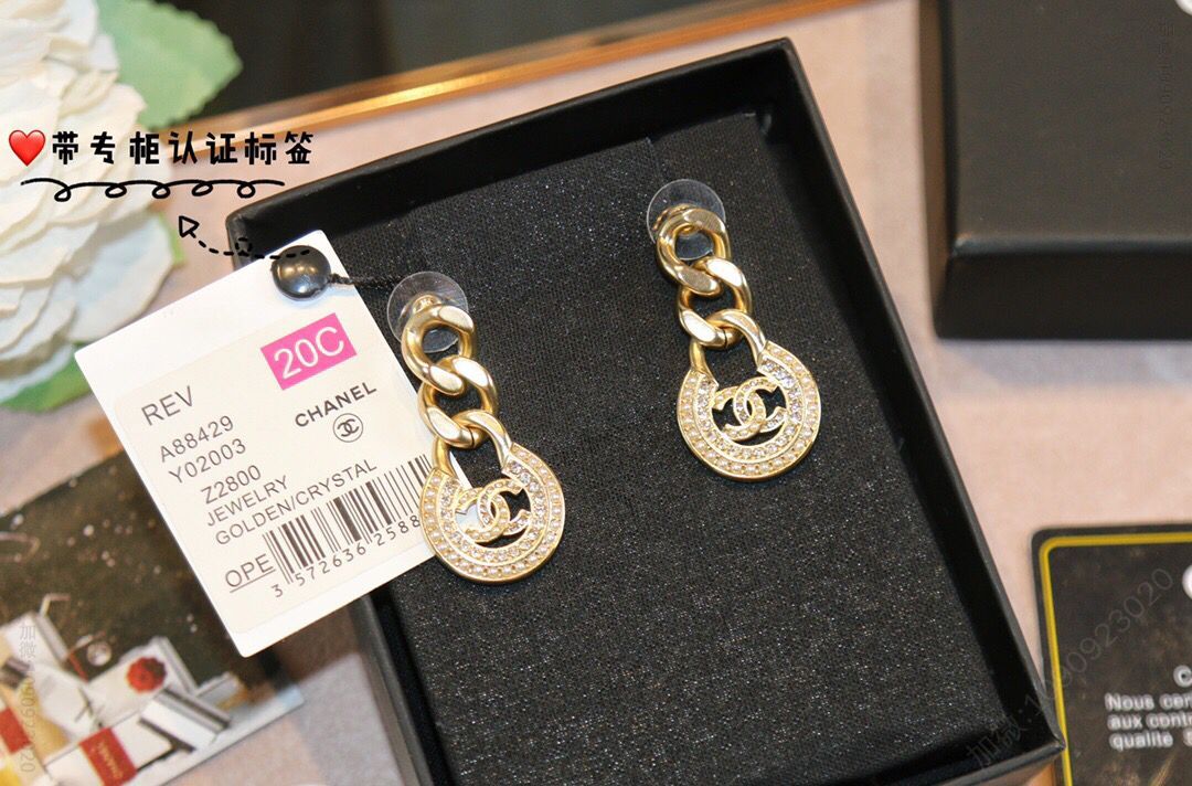 新款 CHANEL香奈儿双c珍珠耳钉耳环