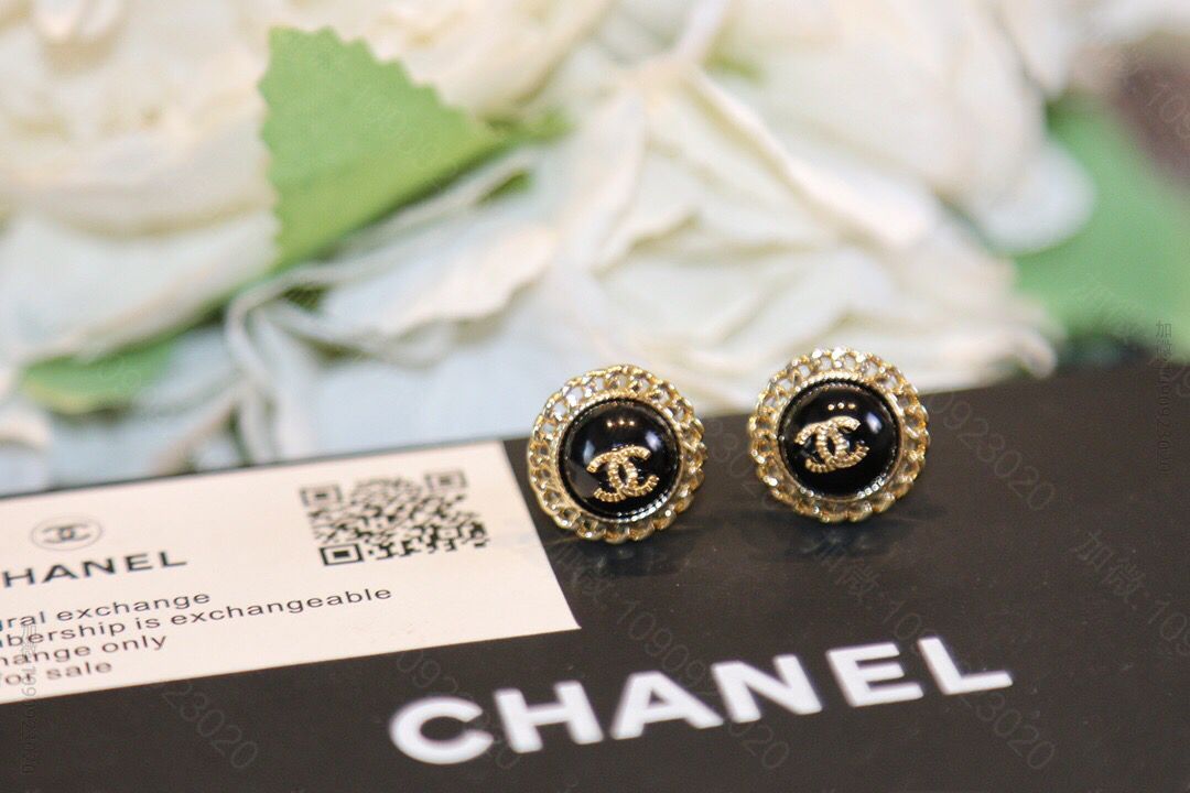 新款 CHANEL香奈儿双c珍珠耳钉耳环