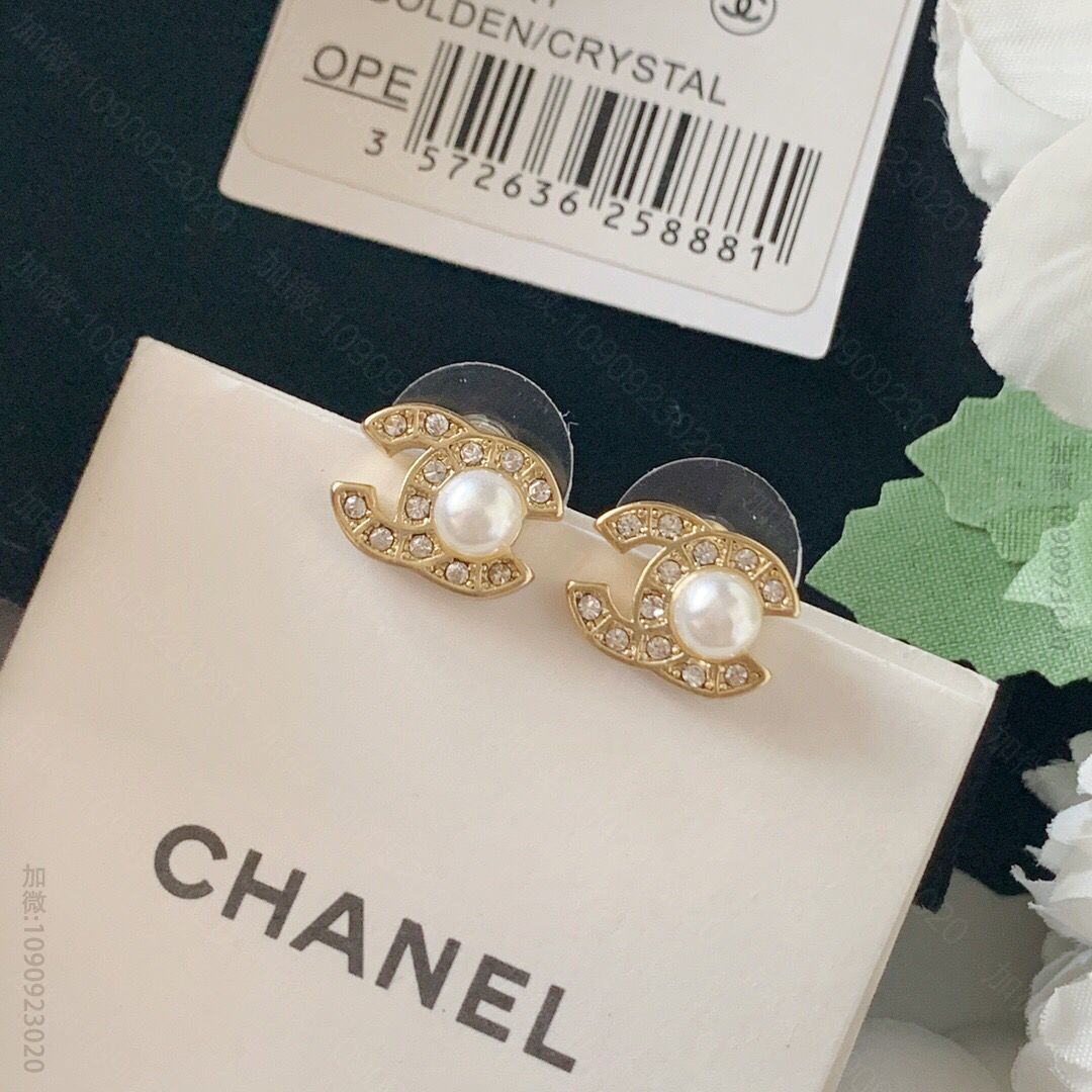 新款 CHANEL香奈儿双c珍珠耳钉耳环