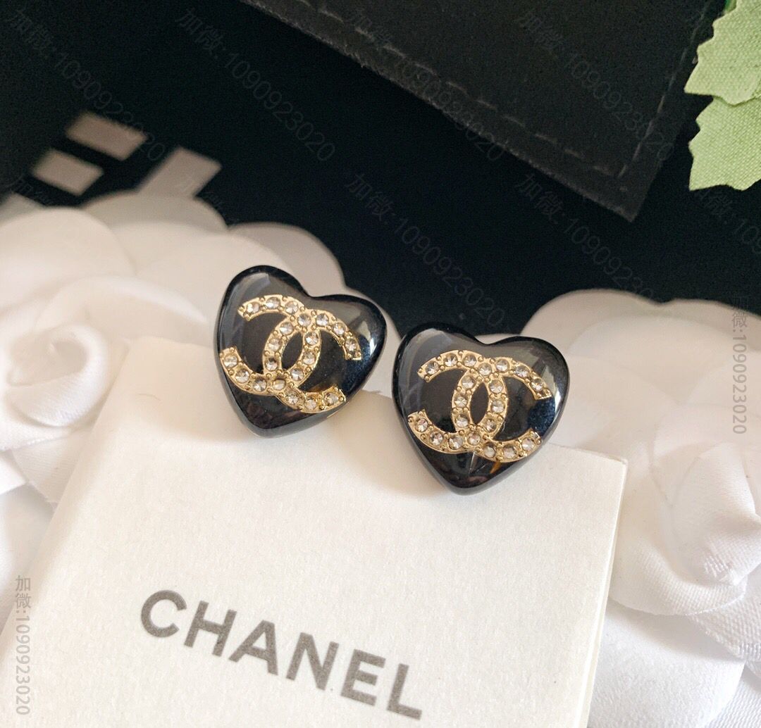 新款 CHANEL香奈儿双c桃心耳钉耳环