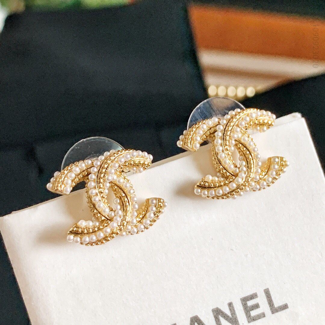 新款 CHANEL香奈儿双c珍珠耳钉耳环