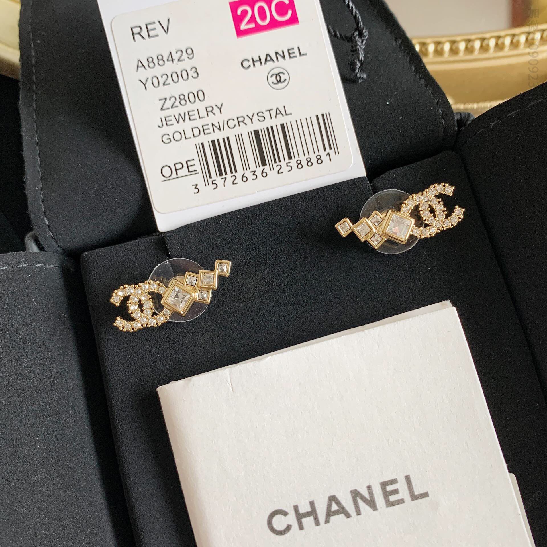 新款 CHANEL香奈儿双c耳钉耳环