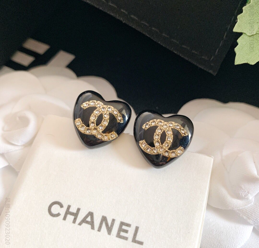 新款 CHANEL香奈儿双c桃心耳钉耳环