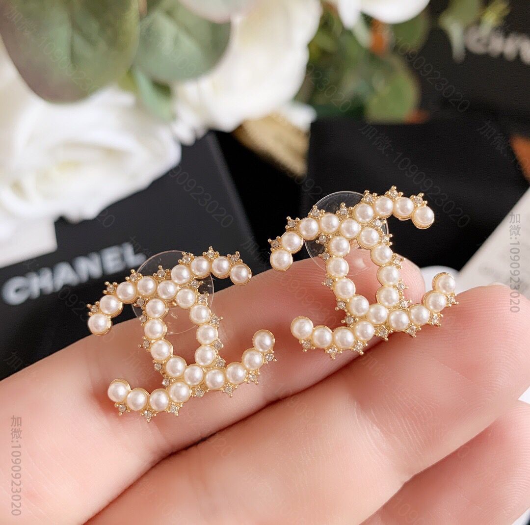 新款 CHANEL香奈儿双c珍珠耳钉耳环