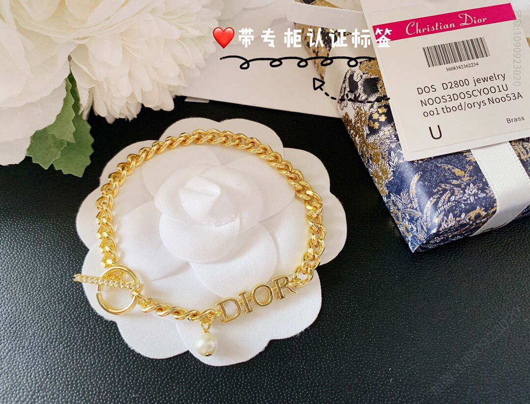新款迪奥珍珠Dior字母手链