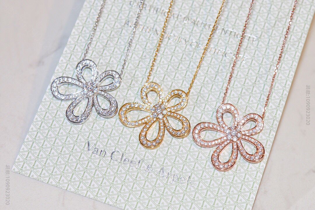 Van Cleef &Arpels 梵克雅宝flowerlace花朵项链