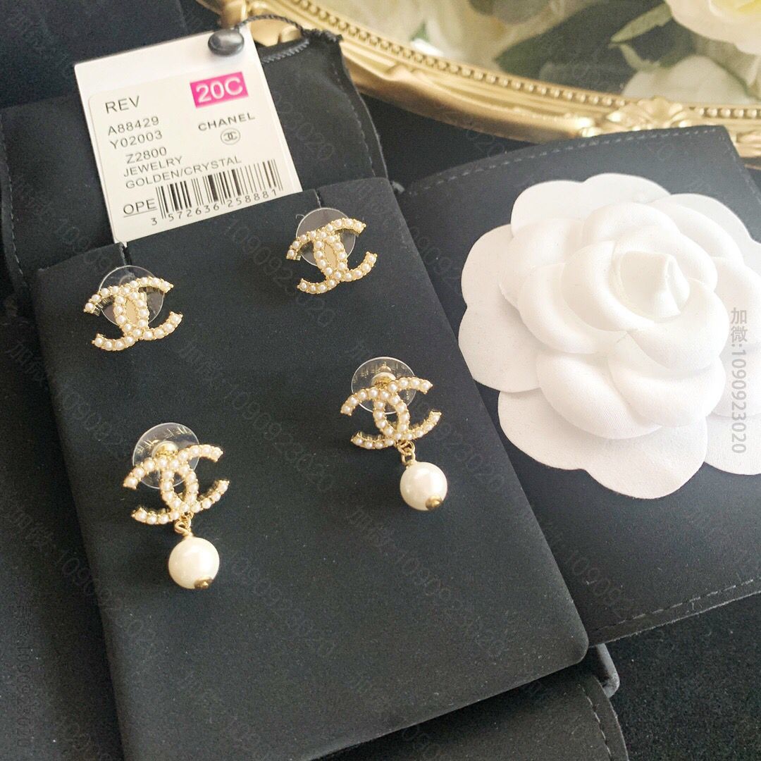 新款 CHANEL香奈儿双c珍珠耳钉耳环