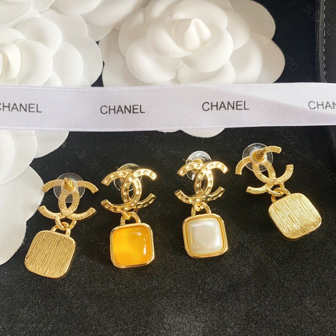 新款 CHANEL香奈儿双c耳钉耳环