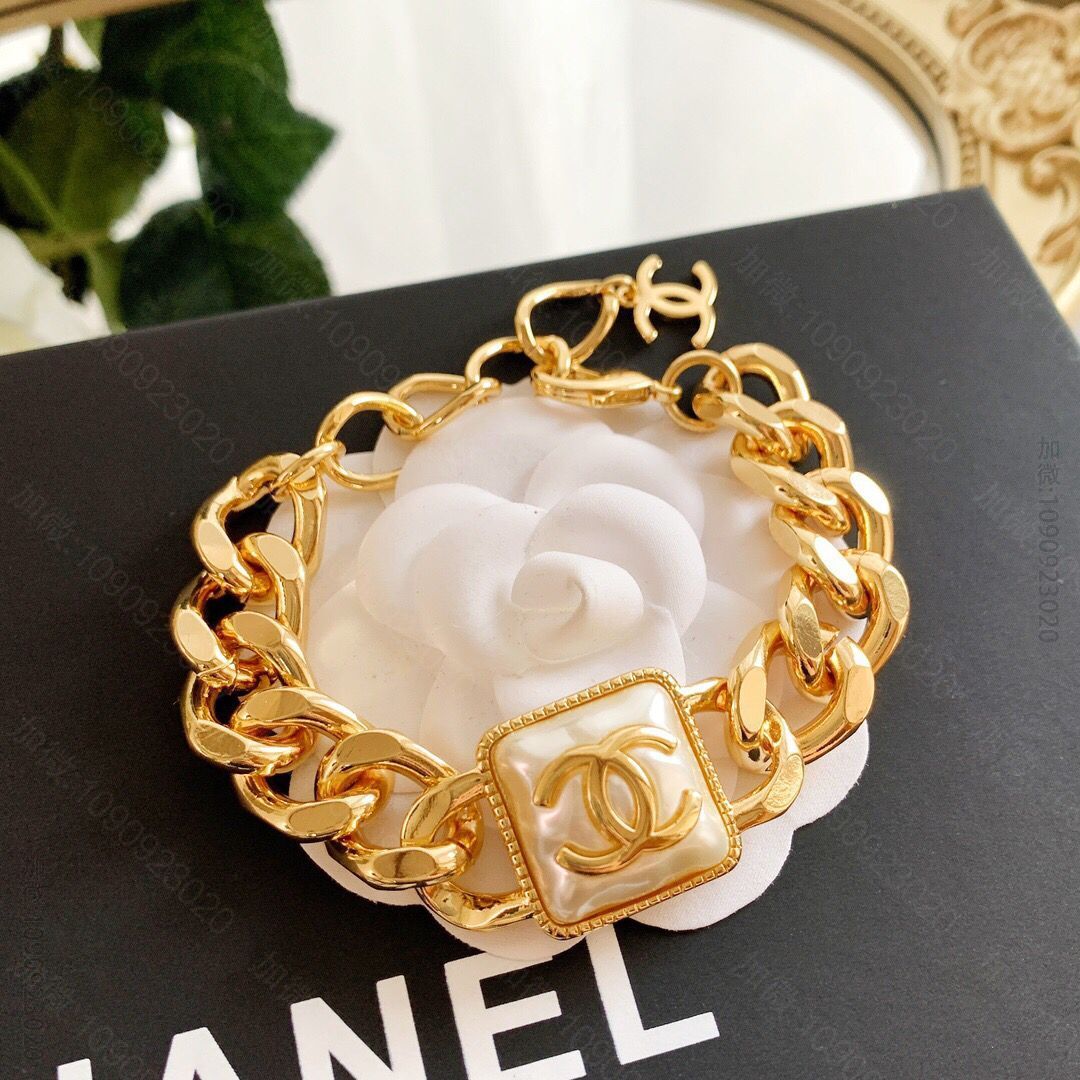 20新款CHANEL香奈儿双c方形金色手链