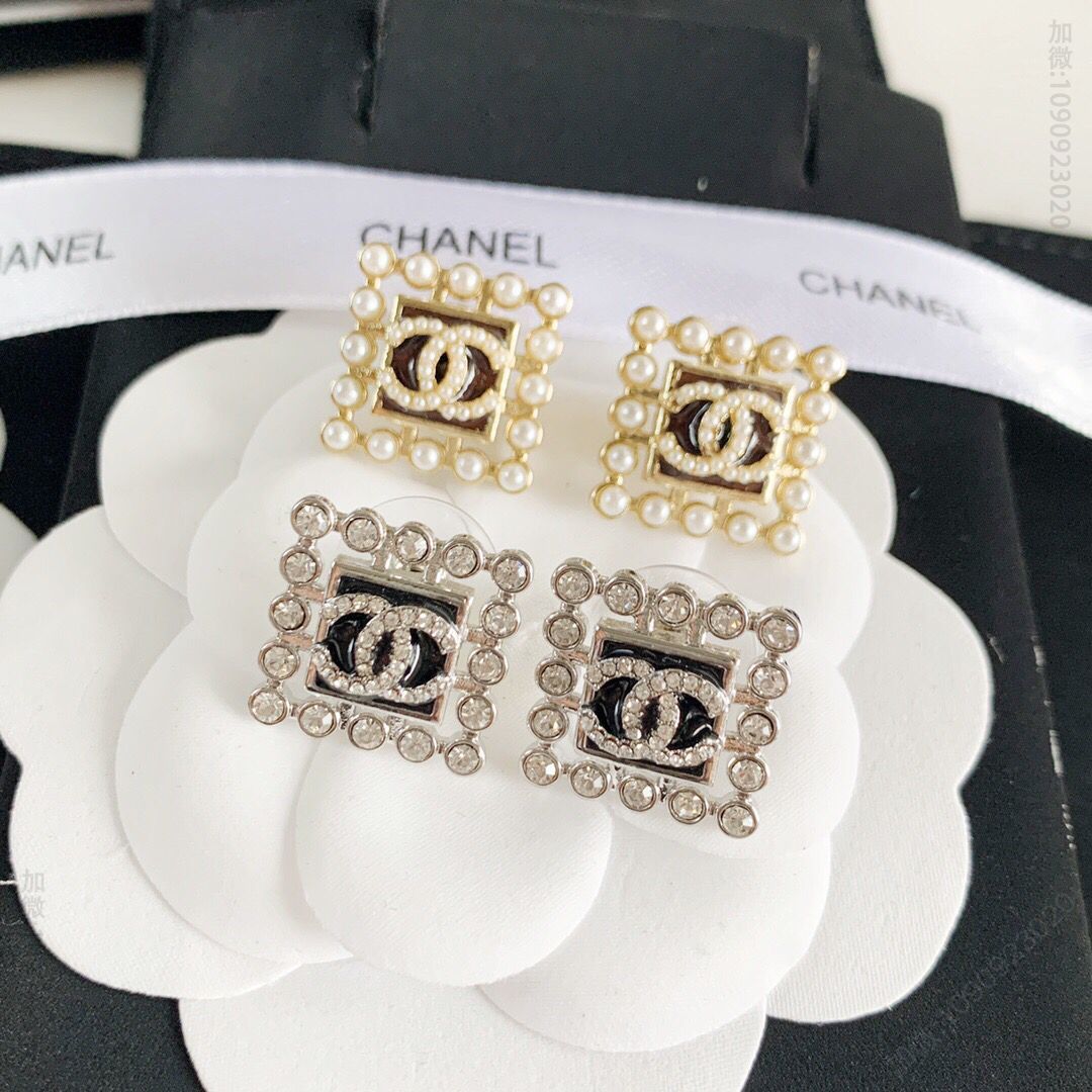 20新款CHANEL香奈儿双c珍珠&满钻耳钉耳环