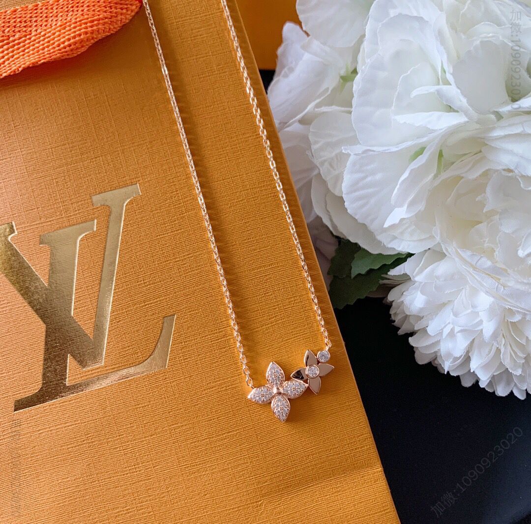 Louis Vuitton 路易威登 lv满钻四叶草项链