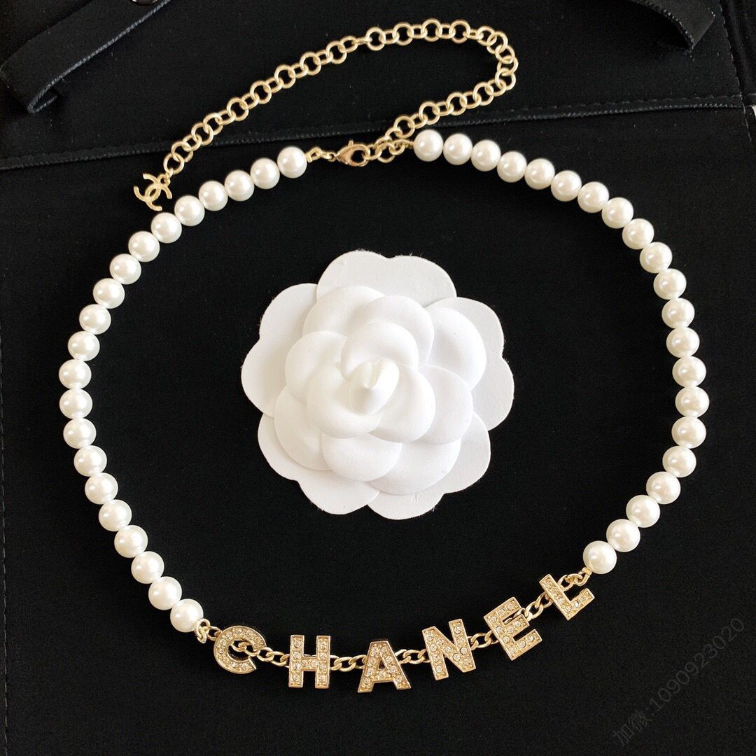 新款 CHANEL香奈儿双c字母珍珠项链