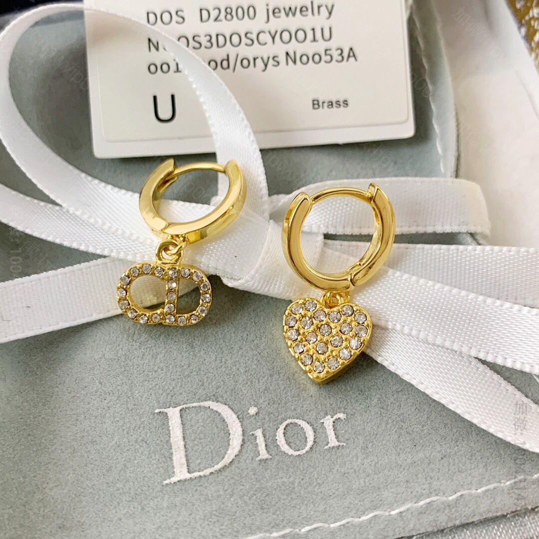 新款DIOR迪奥满钻桃心CD耳钉耳环 迪奥耳钉饰品 