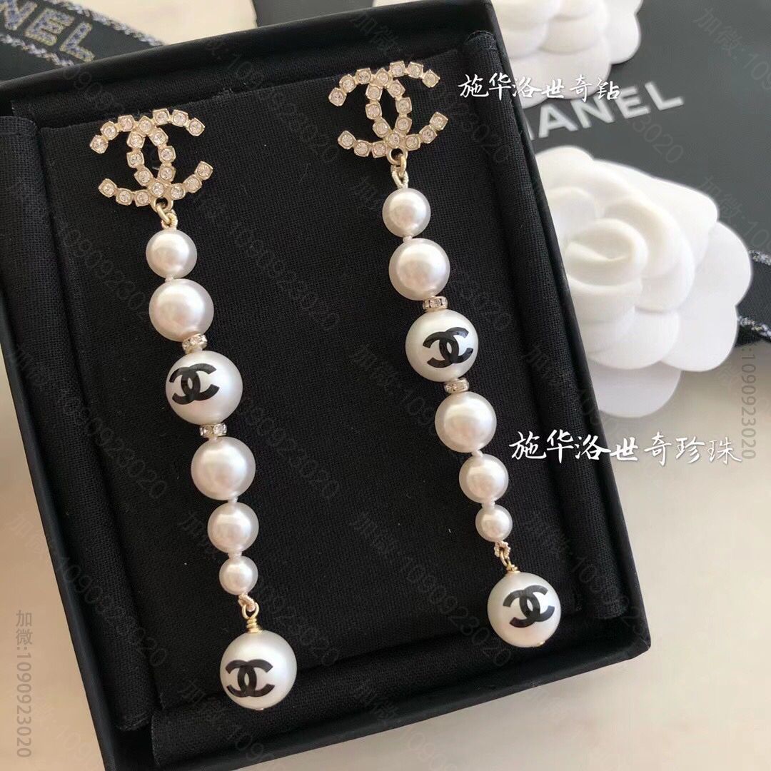 新款 CHANEL香奈儿双c长款珍珠耳钉耳环