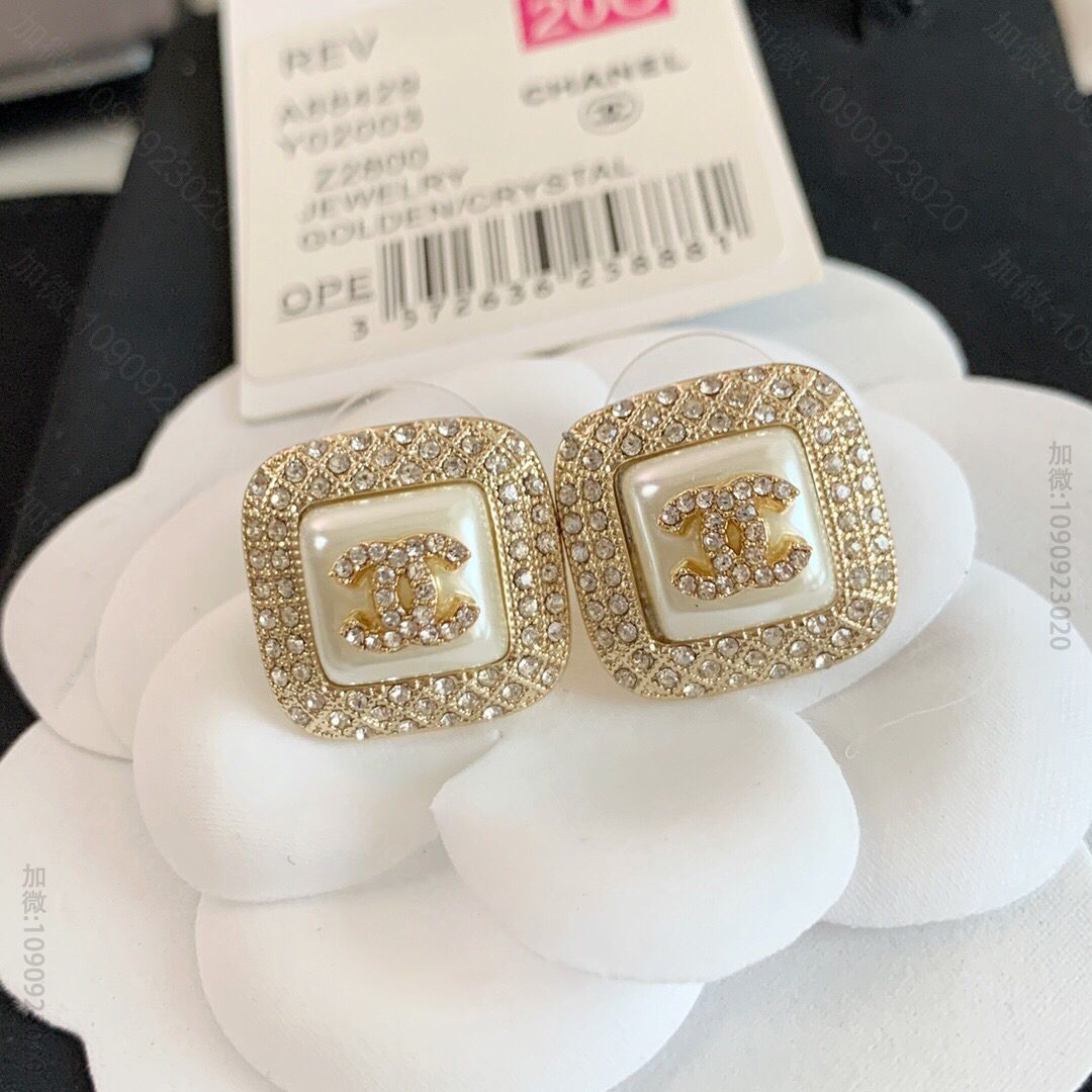 新款 CHANEL香奈儿双c耳钉耳环