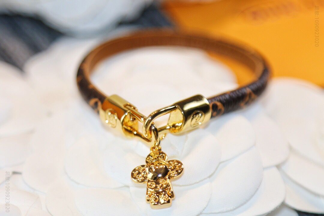 Louis Vuitton 路易威登 LV太阳花皮绳手链