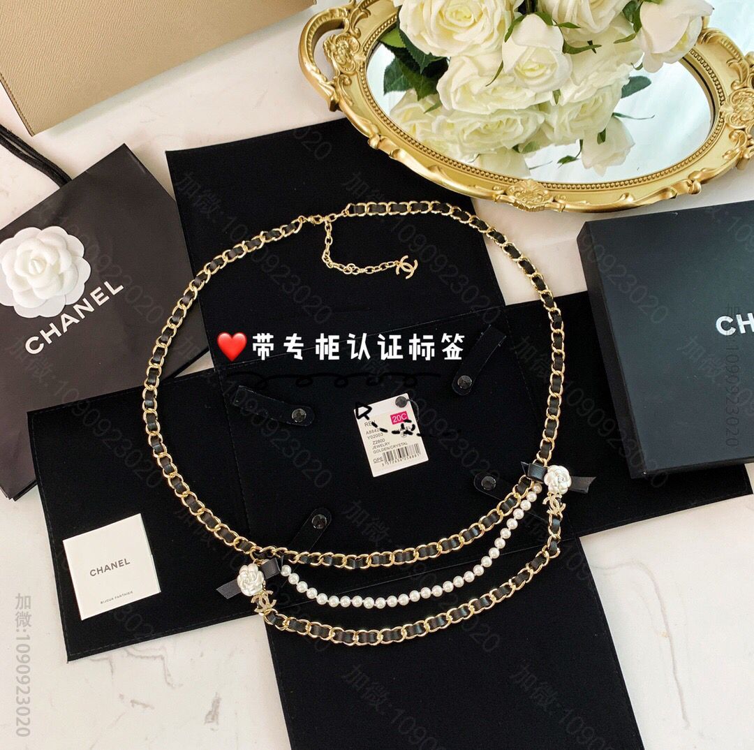 新款 CHANEL香奈儿双c山茶花黑皮绳珍珠腰链项链