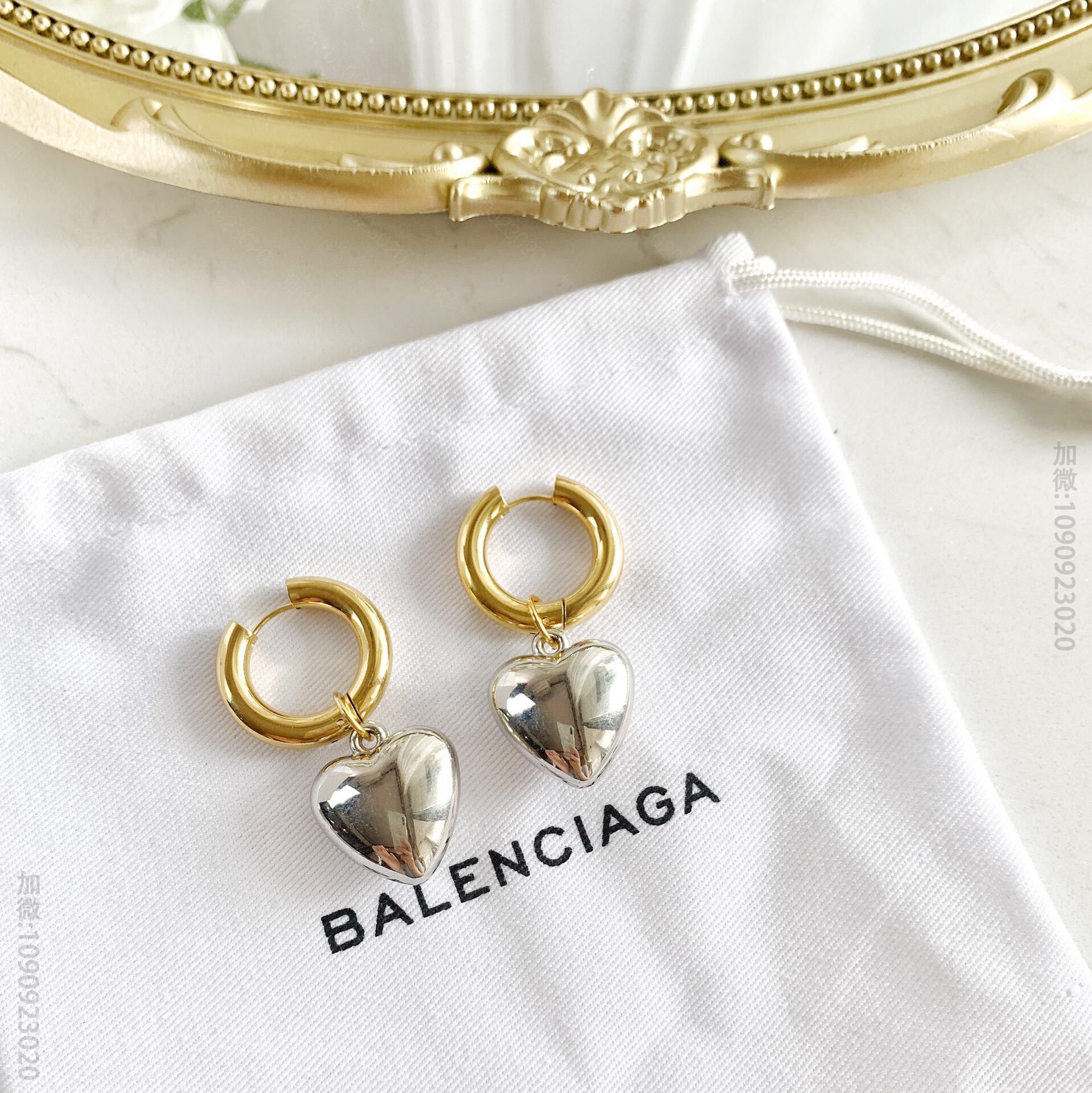 新品 巴黎世家 Balenciaga桃心耳钉耳环