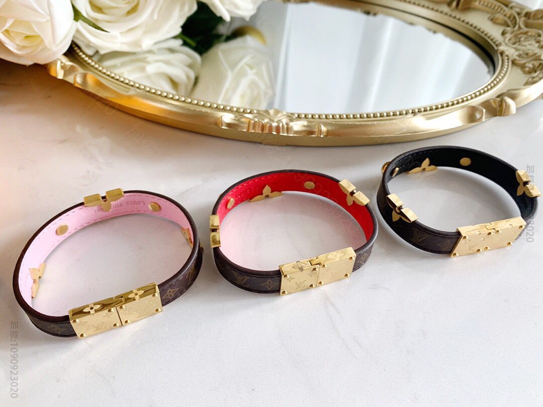 Louis Vuitton 路易威登 经典老花皮绳手链