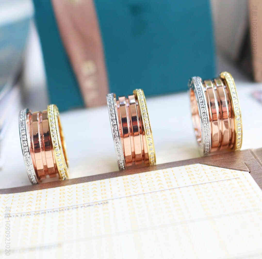 宝格丽BVLGARI 亚金材质 电镀k金层 双排钻三色弹簧戒指