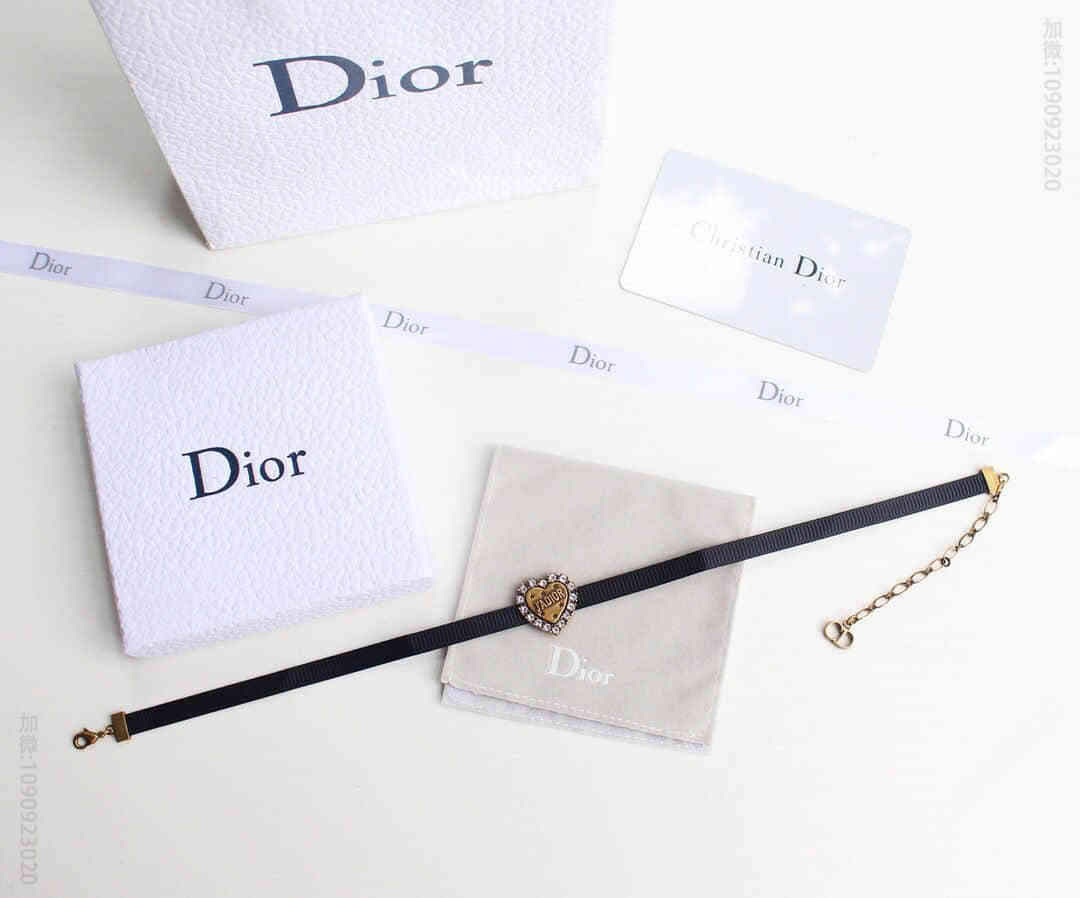 DIOR迪奥 专柜一致黄铜材质 JADIOR字母桃心黑绳项链