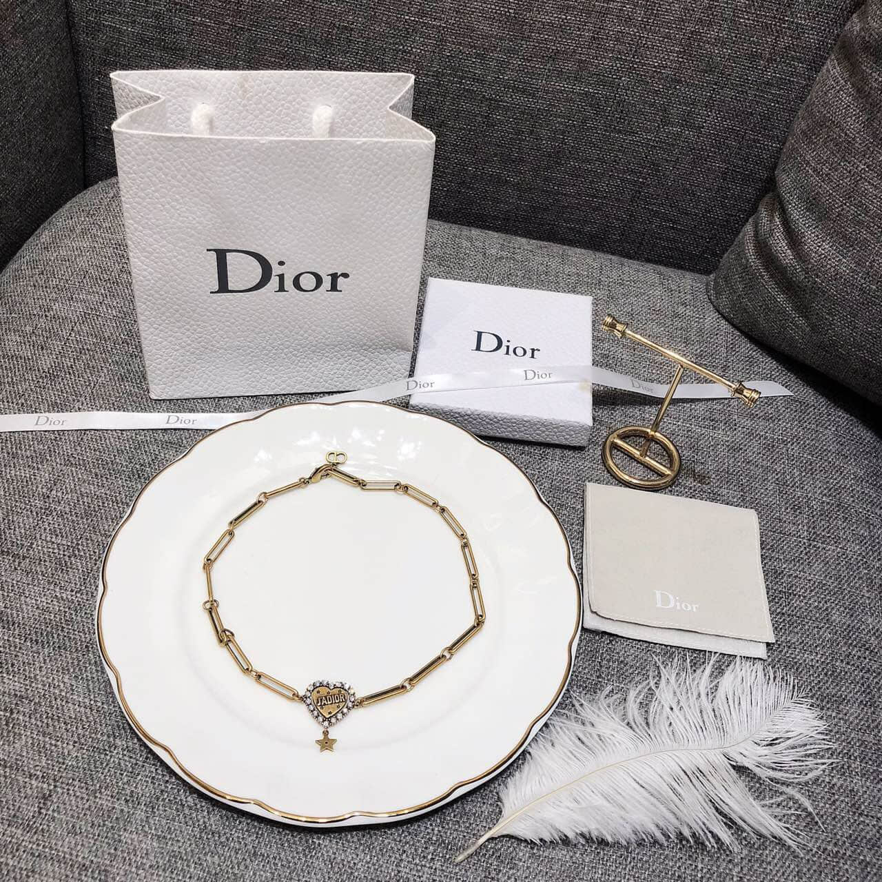 Dior迪奥 专柜一致黄铜材质 18款桃心项链