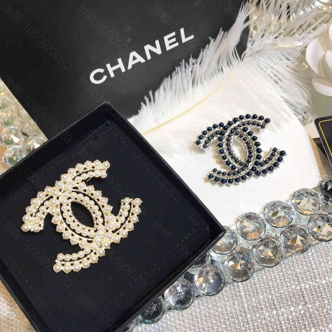 CHANEL香奈儿 专柜一致黄铜材质 18经典款珍珠胸针