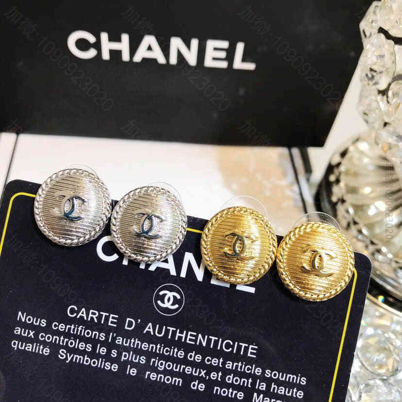 CHANEL香奈儿 专柜一致黄铜材质 18款双c纽扣耳钉