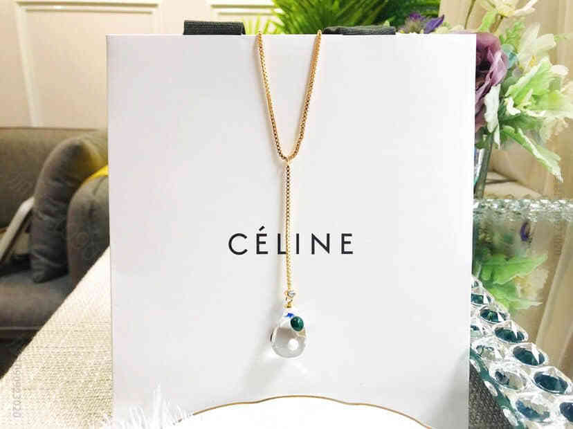 Celine赛琳 专柜一致黄铜材质电镀18k金 18冬季新款透明水滴状项链