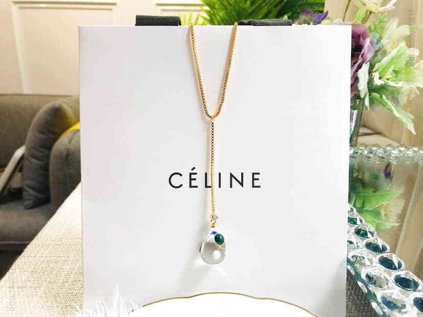 Celine赛琳 专柜一致黄铜材质电镀18k金 18冬季新款透明水滴状项链