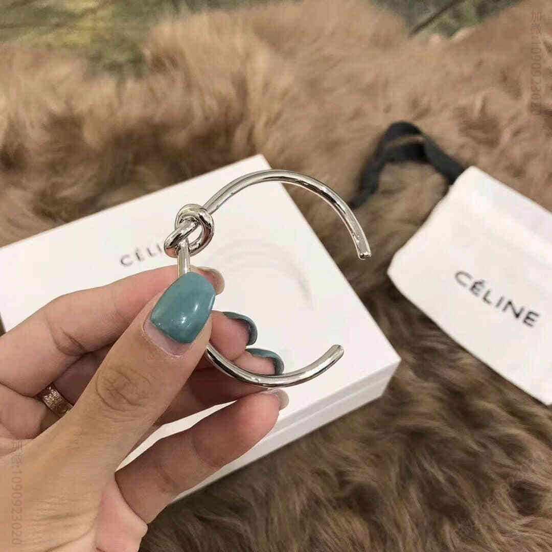 Celine赛琳 专柜一致黄铜材质电镀18k金 18经典款打结手镯