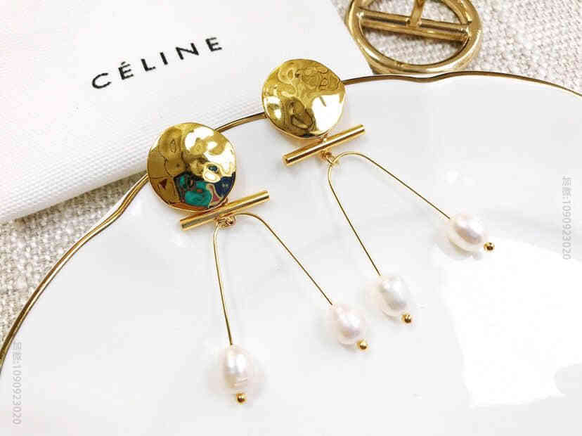 18冬季新款Celine双珍珠耳钉耳环