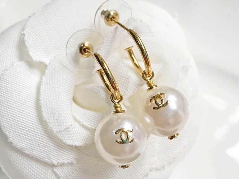 CHANEL香奈儿 专柜一致黄铜材质 18款珍珠耳钉耳环