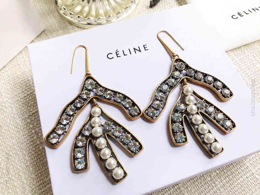 18冬季新款Celine珍珠树叶耳环耳钉