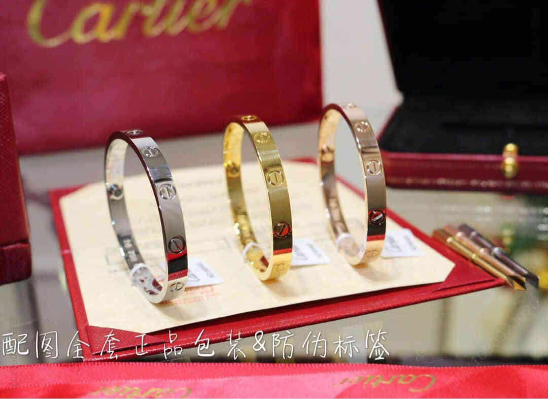 (卡地亚Cartier ) 2023经典款Love系列不带钻手镯