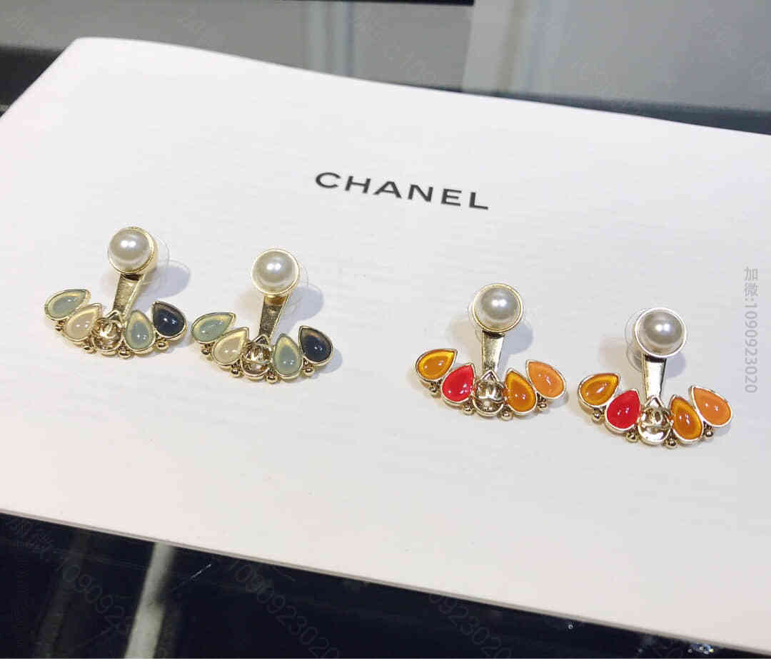 CHANEL香奈儿 专柜一致黄铜材质 18款女士耳钉