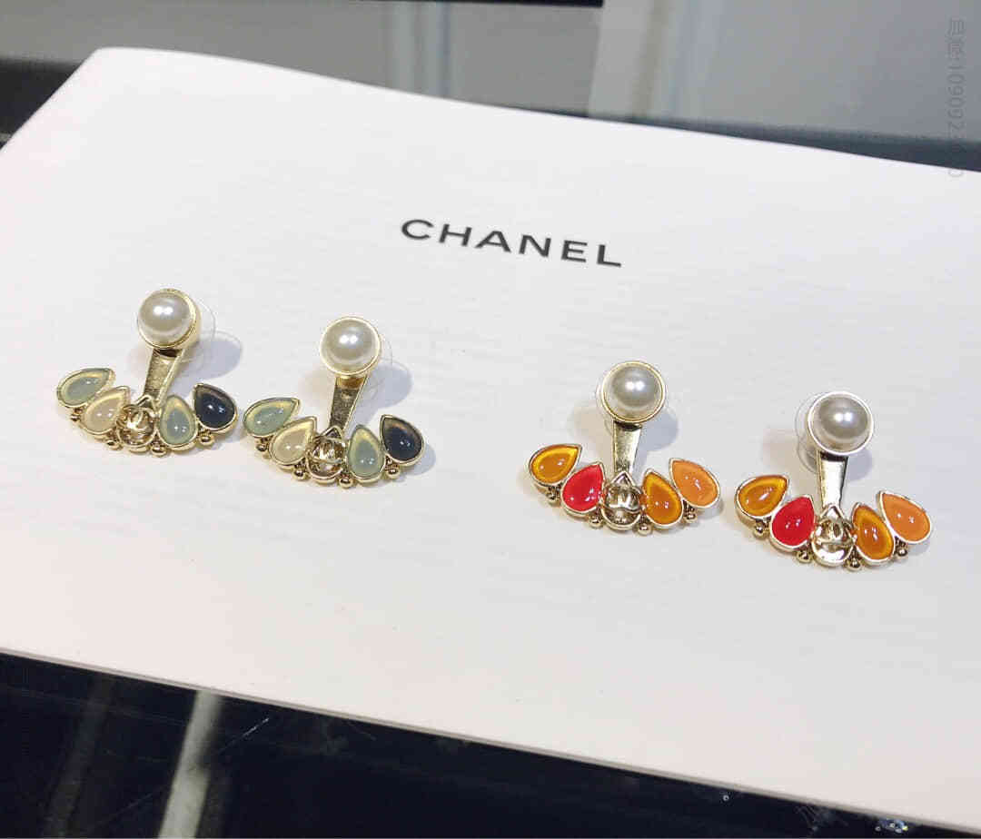 CHANEL香奈儿 专柜一致黄铜材质 18款女士耳钉