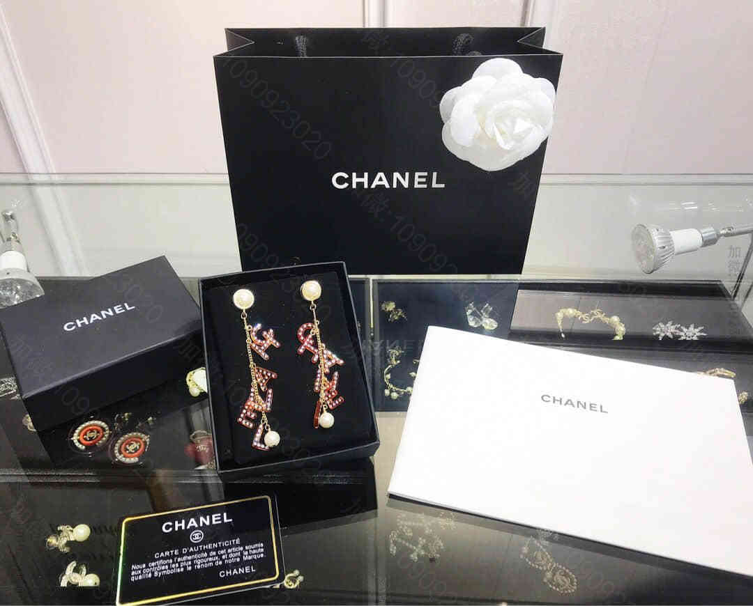 18新款香奈儿字母CHANEL耳环耳钉