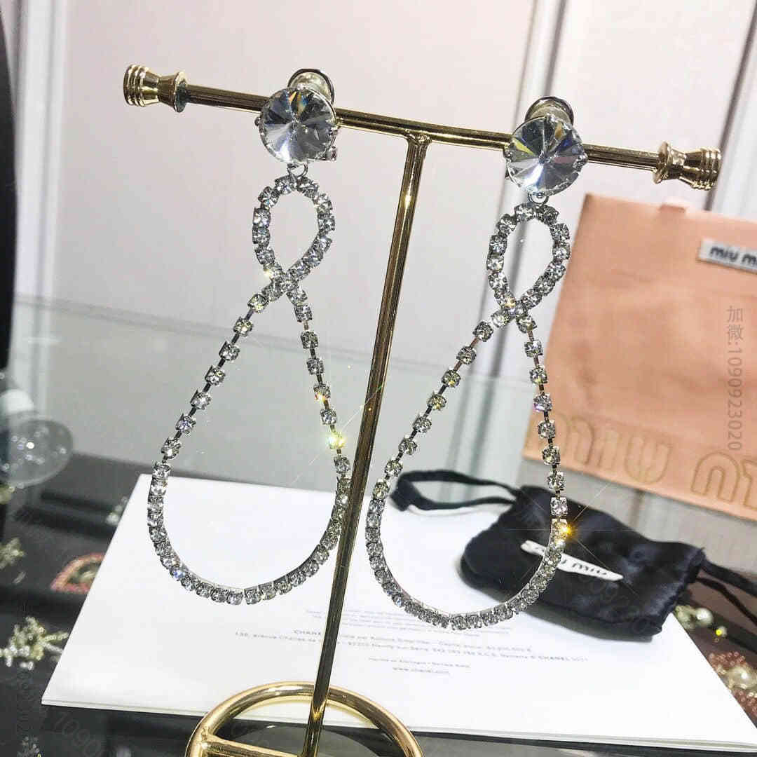 MiuMiu谬谬18年新款 满钻水晶耳夹耳环