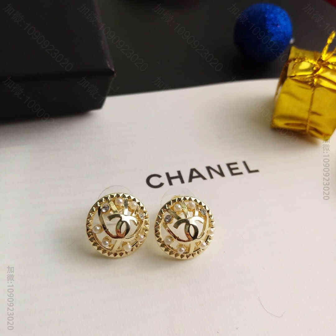 CHANEL香奈儿 专柜一致黄铜材质镂空双c珍珠耳钉耳环
