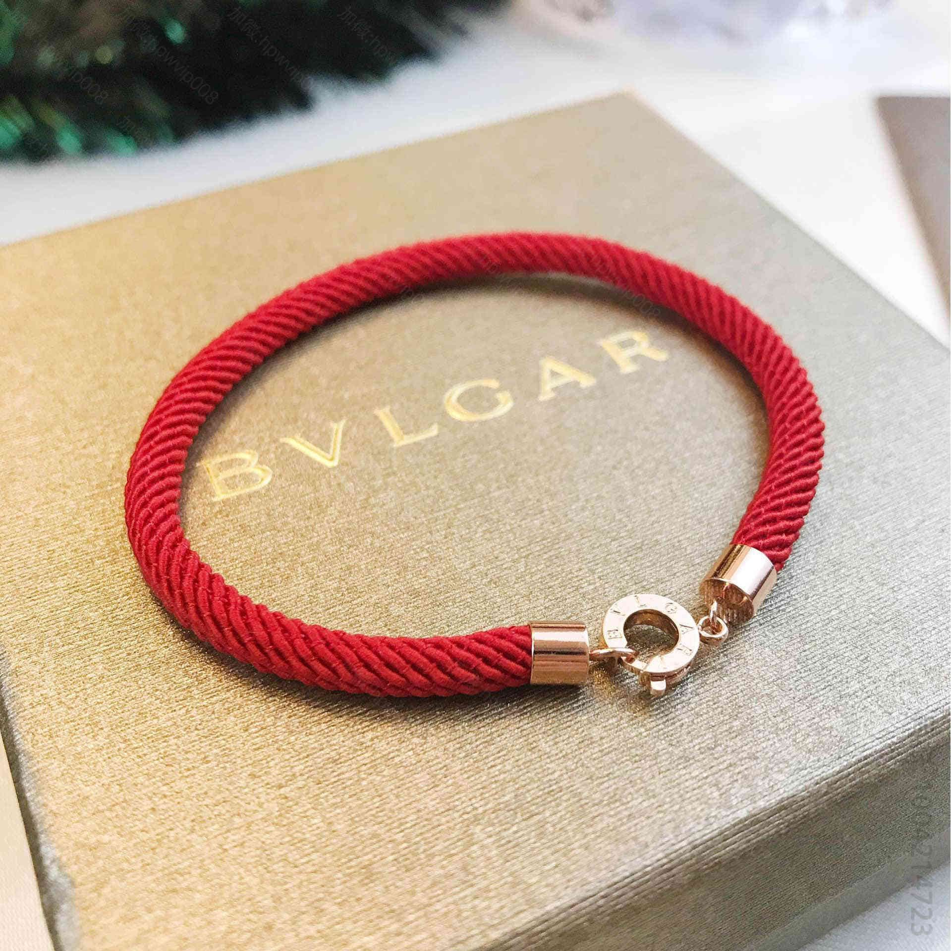 原单宝格丽女士手链 原单宝格丽饰品 宝格丽BVLGARI 925纯银材质纯银红绳手链 
