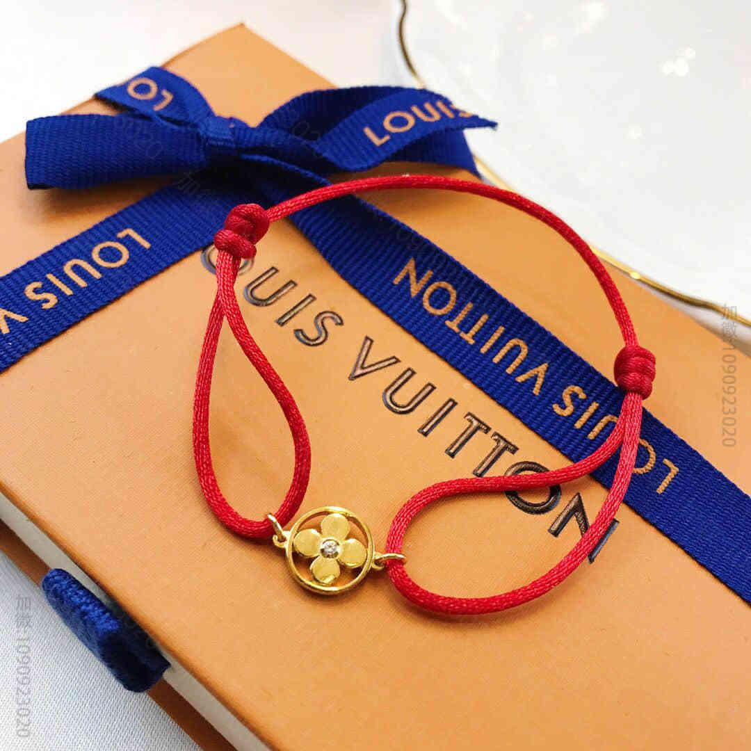 Louis Vuitton 路易威登lv金四叶草红绳手链