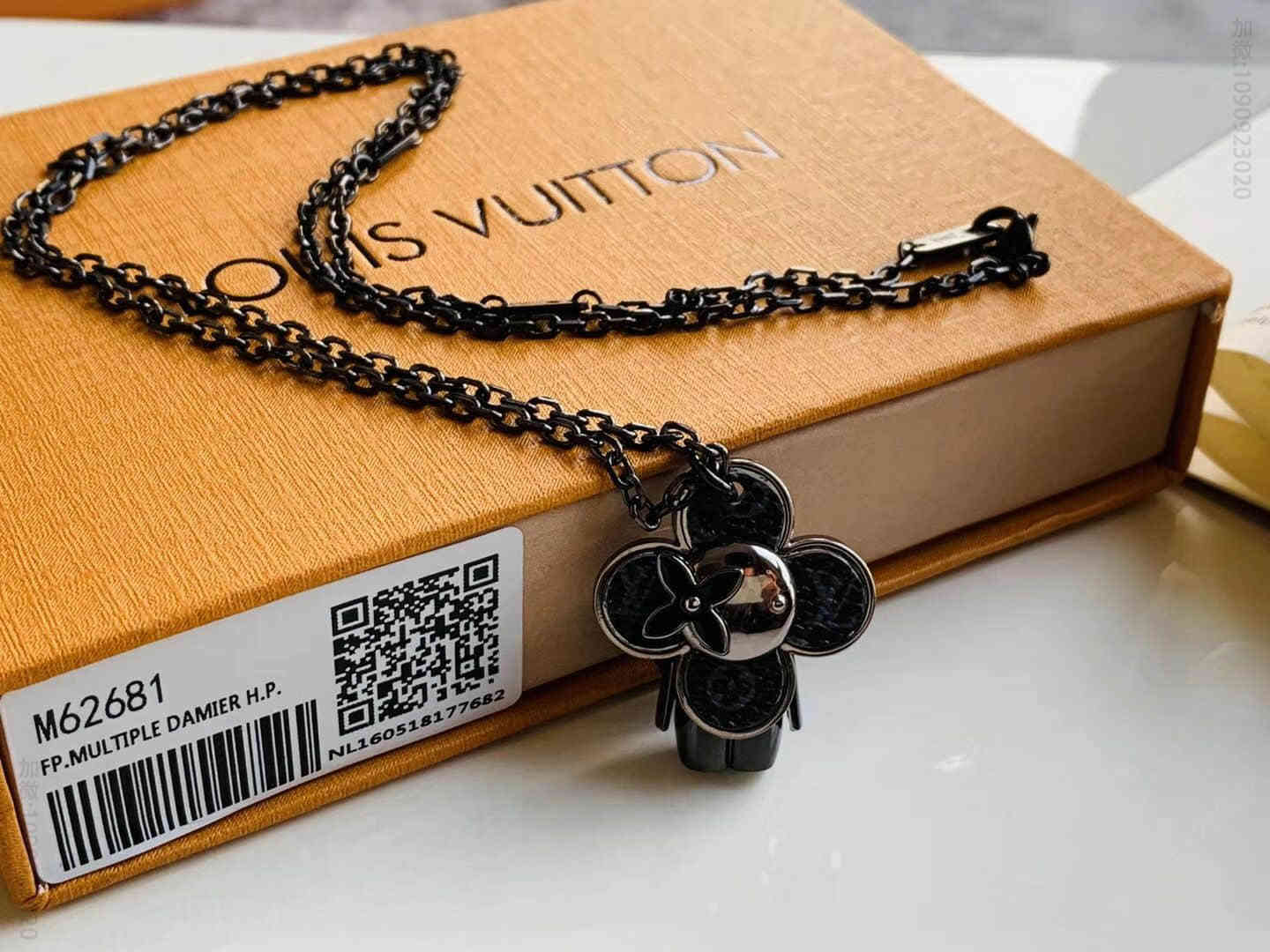 LV/路易威登 VIVIENNE 项链 M62681