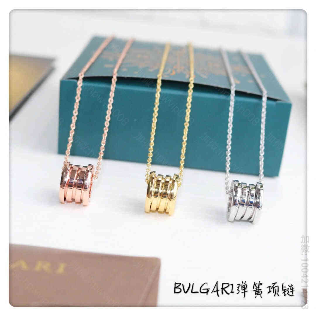 精仿宝格丽女士首饰 精仿宝格丽首饰图片 宝格丽BVLGARI 亚金材质 电镀k金层弹簧项链 